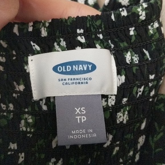 Old Navy Spaghetti Strap Women's Floral Mini Dress - Picture 8 of 12